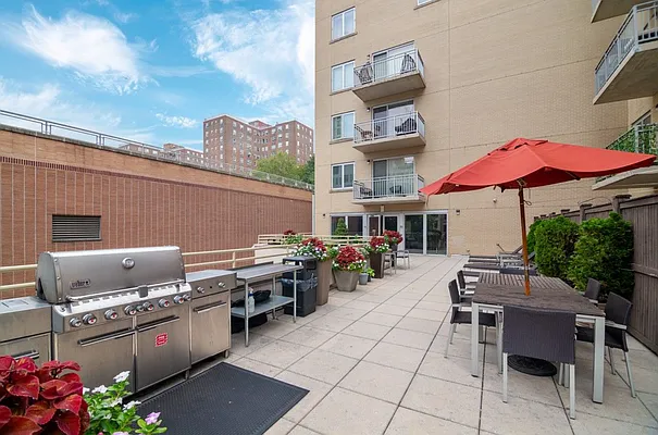 Rented by REAL New York | media 7