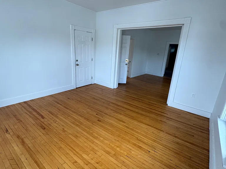 83 Canterbury St #3 — Photo 2