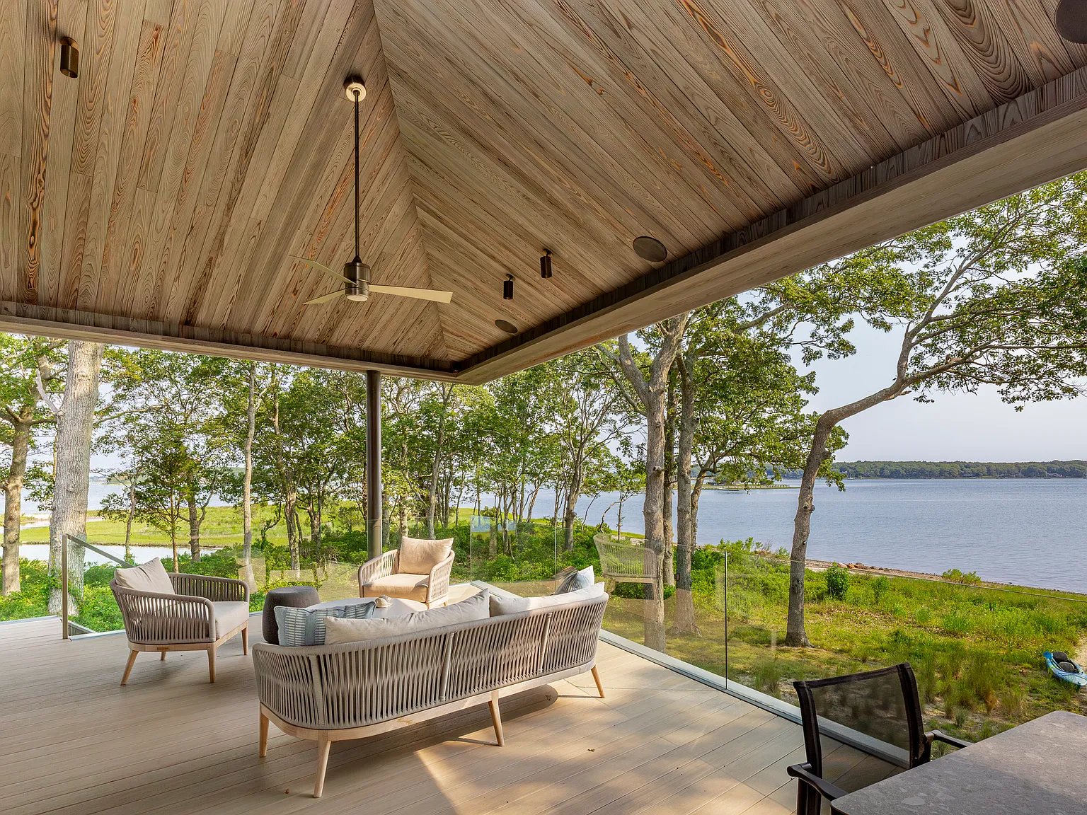 Modern Sanctuary — Photo 4