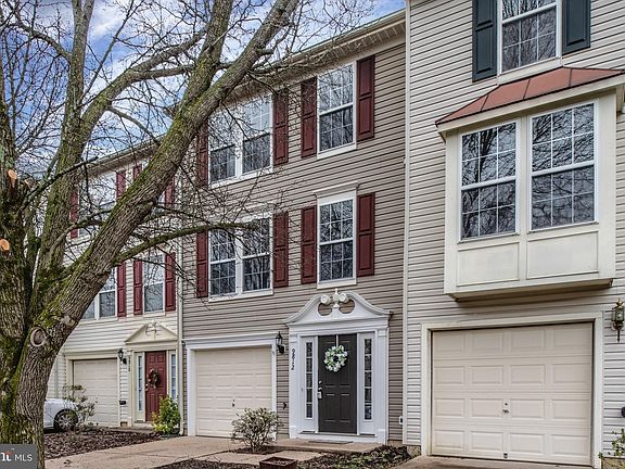 3rd image of 9812 Bartley Ct