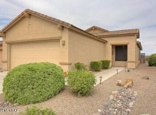 932 N Kiefer Ln, Green Valley, AZ 85614