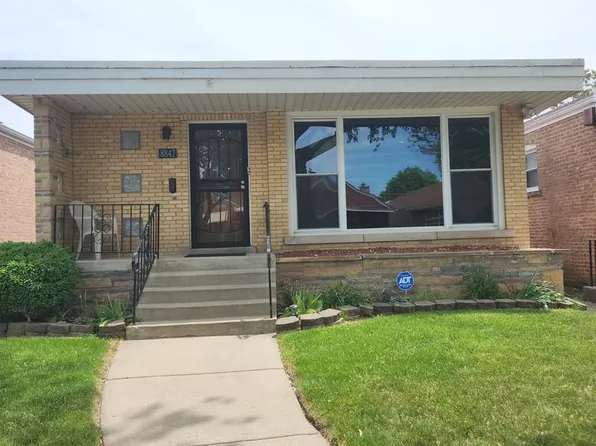 8847 S Paxton Ave, Chicago, IL 60617