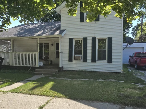 907 Holgate Ave, Defiance, OH 43512