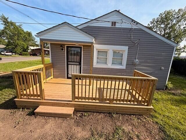 Listing photo 2
