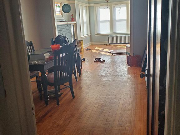 3rd image of 4945 N Bell Ave
