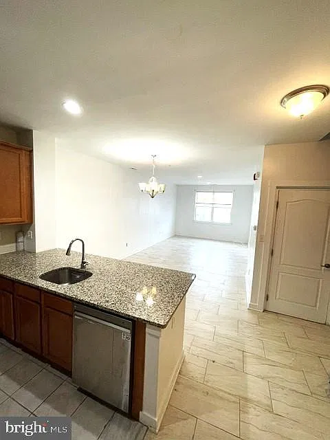 3 bed, 3.0 bath, 2142 sqft, $3,000 — Photo 2