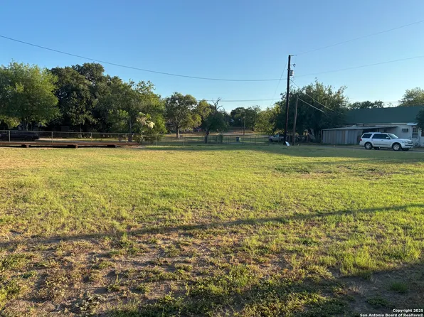 TBD N Water St LOT 17&18, Pleasanton, TX 78064