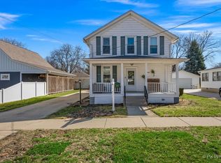 418 Houston St, Batavia, IL 60510