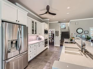 8694 Rolling Acres Trl, Fair Oaks Ranch, TX 78015