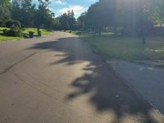 Exterior Neighborhood (street photo)