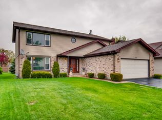 741 Garth Rd, Wheeling, IL 60090