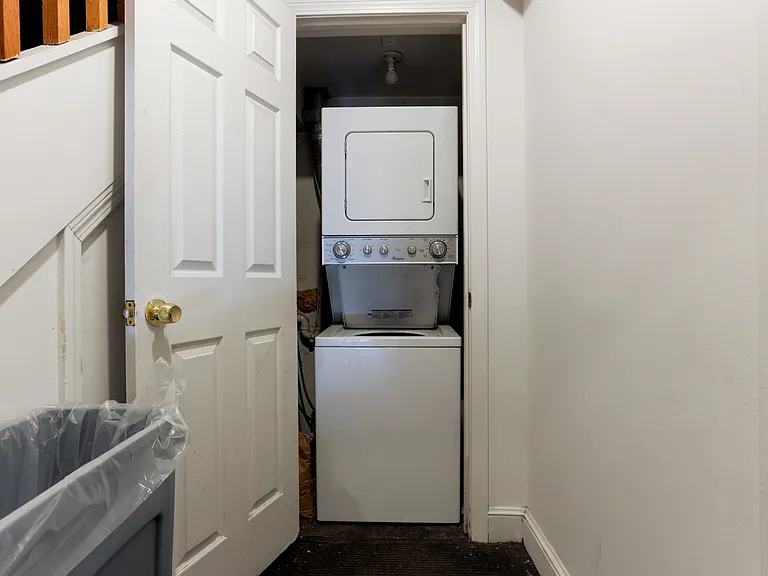 1742 Washington St #4 — Photo 15