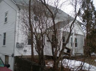 514 Riverside Dr, Augusta, ME 04330