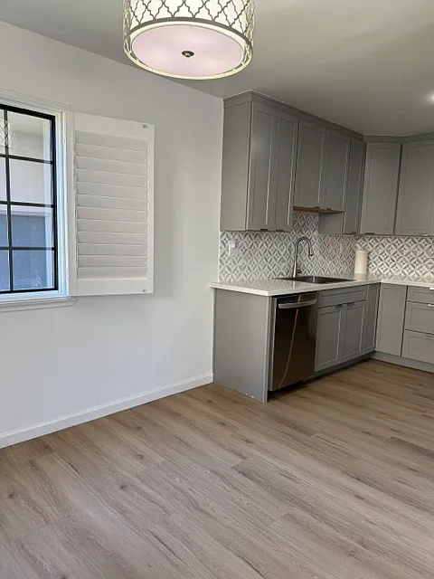 Building Photo - 517 Serra Dr #1