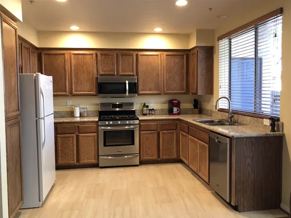 11362 Via Rancho San Diego Unit H, El Cajon, CA 92019
