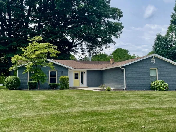 540 Lazy Ln, Greenwood, IN 46142