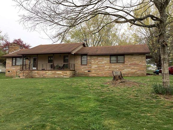 4th image of 471 Glenwood Cir