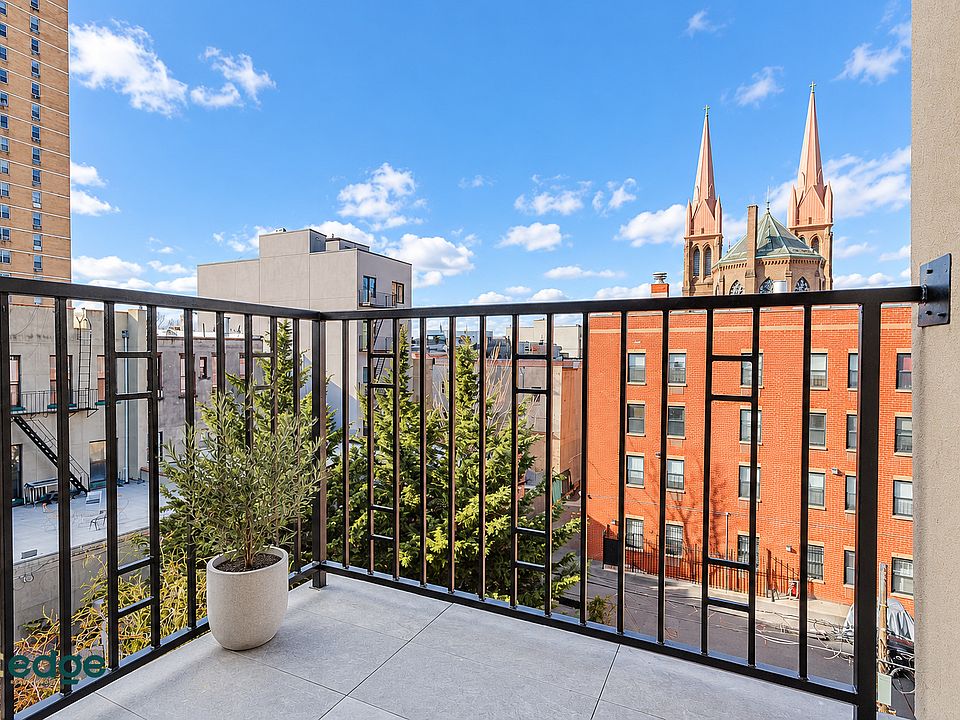 1st image of 121 Boerum St #2B