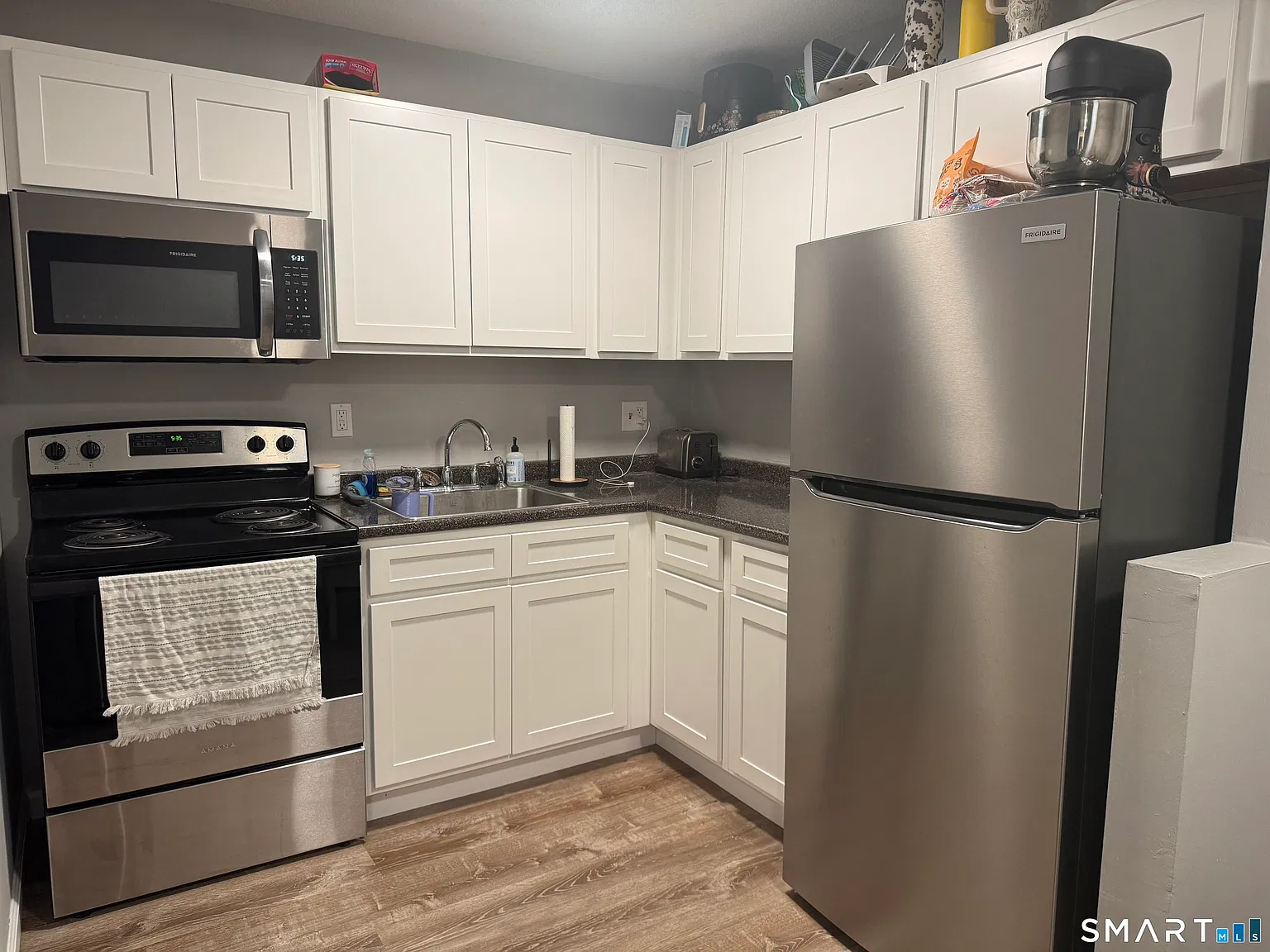 1 bed, 1.0 bath, 685 sqft, $1,650 — Photo 1