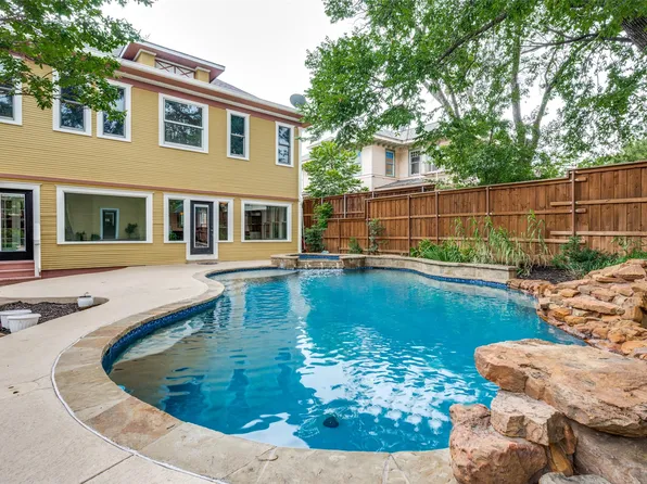 716 W Oak St, Denton, TX 76201