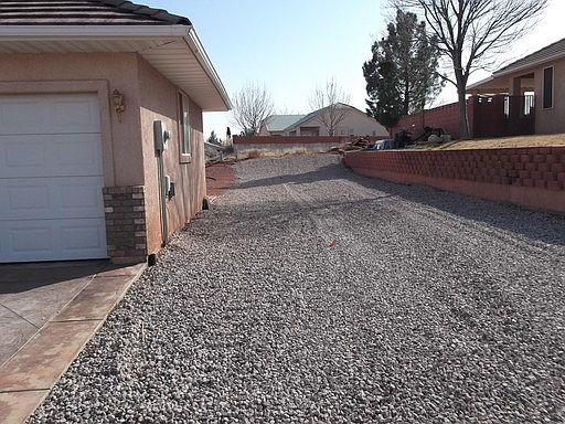 2nd image of 3451 Chalet Dr
