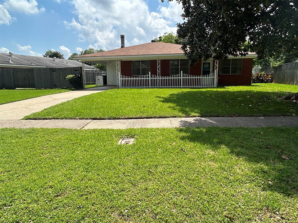 1st image of 2804 Higgins St