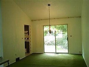 4th image of 8596 Bayberry Dr NE