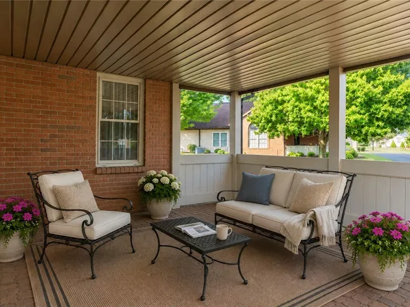 23 Ashford Dr, Cranberry Township, PA 16066