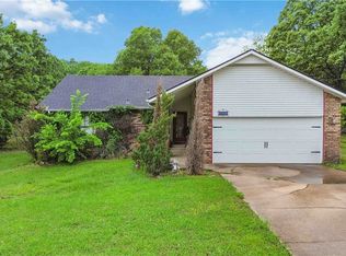 3830 Primrose Ln, Springdale, AR 72764