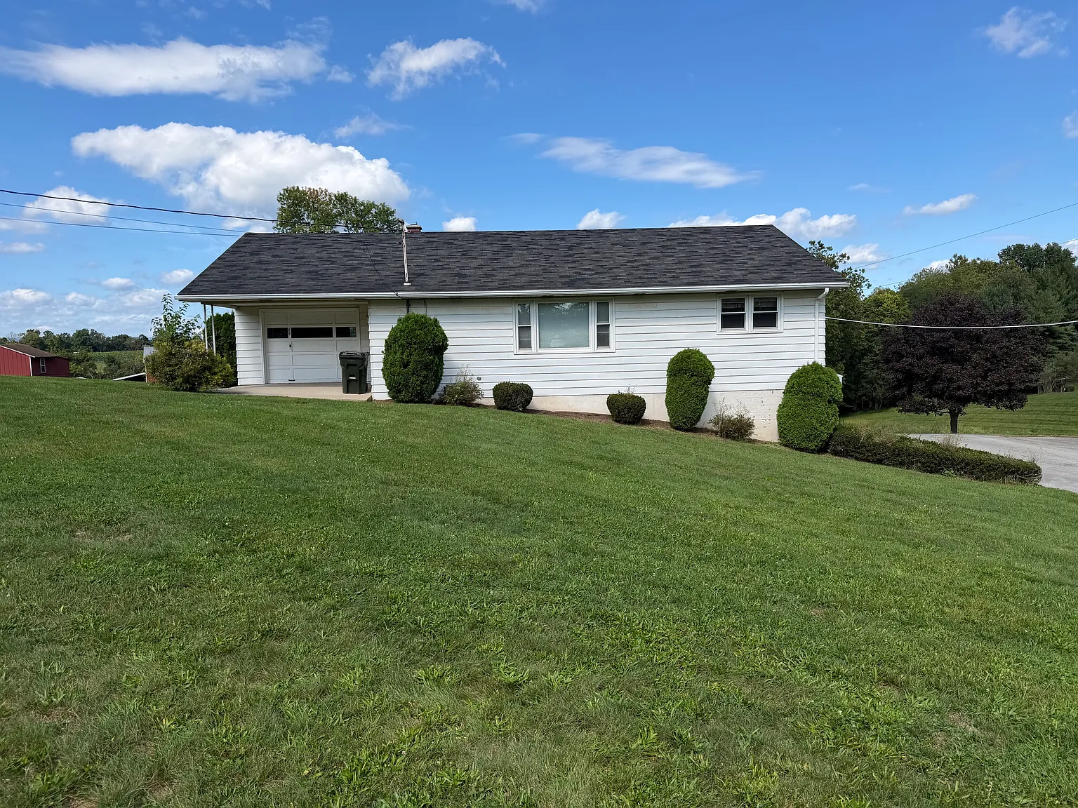 2 bed, 1280 sqft, $1,895 — Photo 1
