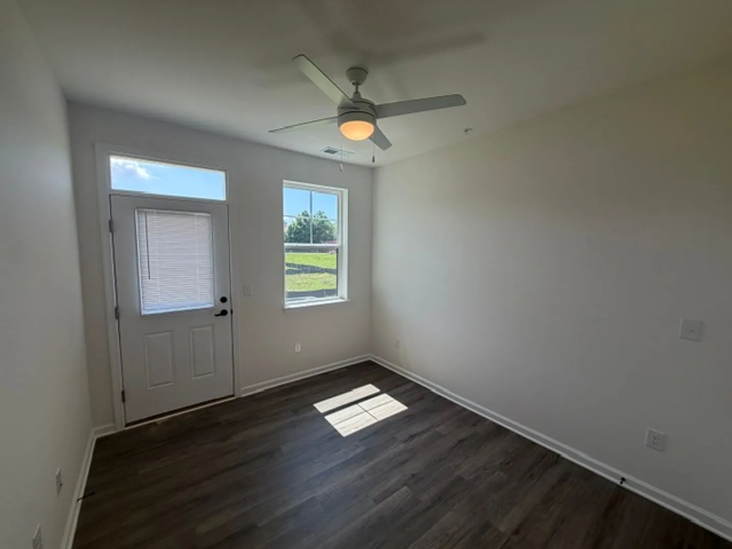 2nd floor condo in Dutchman's Harvest — Photo 2