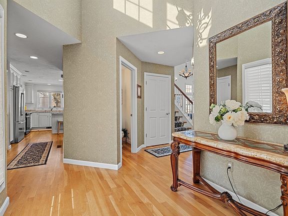 4th image of 14 Gilmore Farm Rd #14