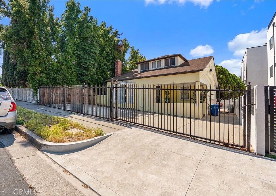 4458 Maplewood Ave, Los Angeles, CA 90004 | MLS #CV26109310 | Zillow