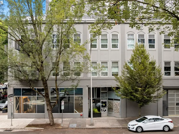 725 NW Flanders St Suite 303, Portland, OR 97209
