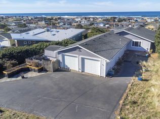 1722 NW Graham Ct, Waldport, OR