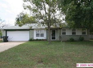 1311 N 8th Pl, Sapulpa, OK 74066