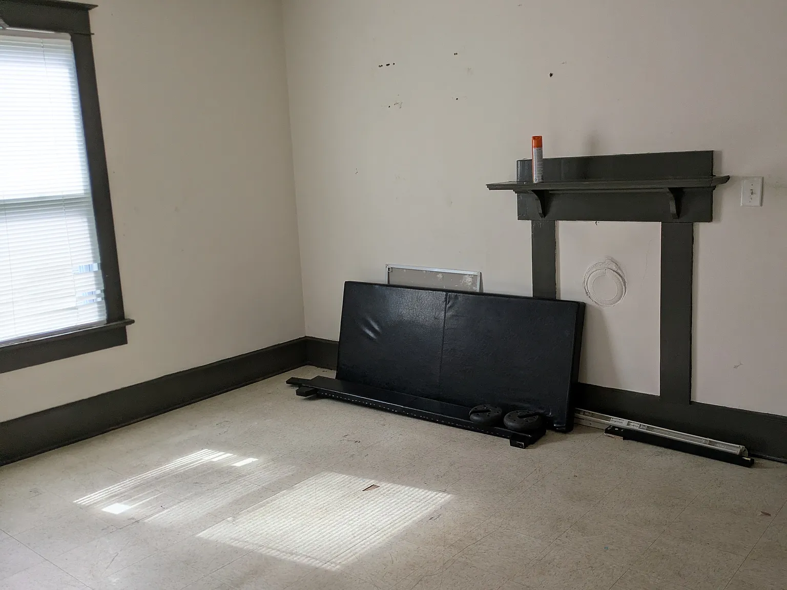 2 bed, 1100 sqft, $1,200 — Photo 4