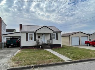 1424 14th St, Nitro, WV 25143