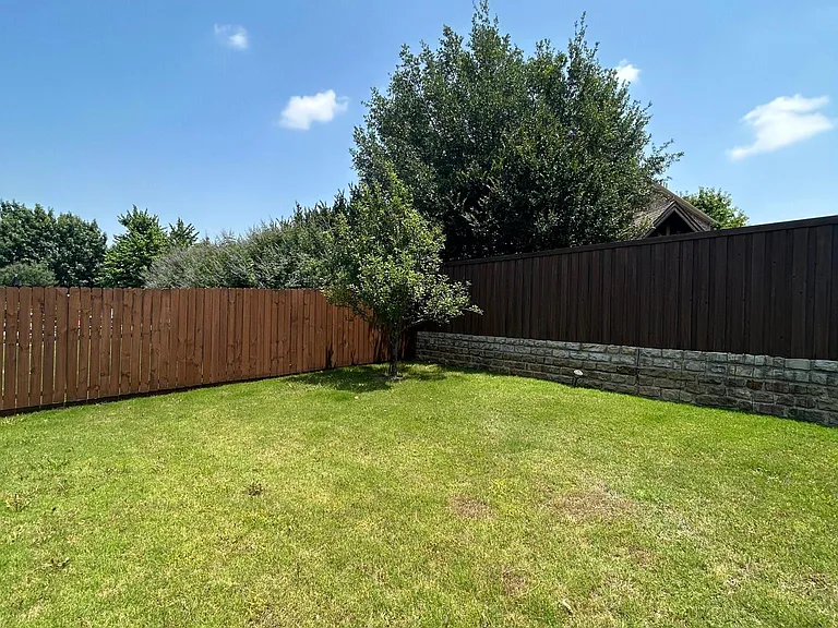604 Peacock Dr — Photo 61