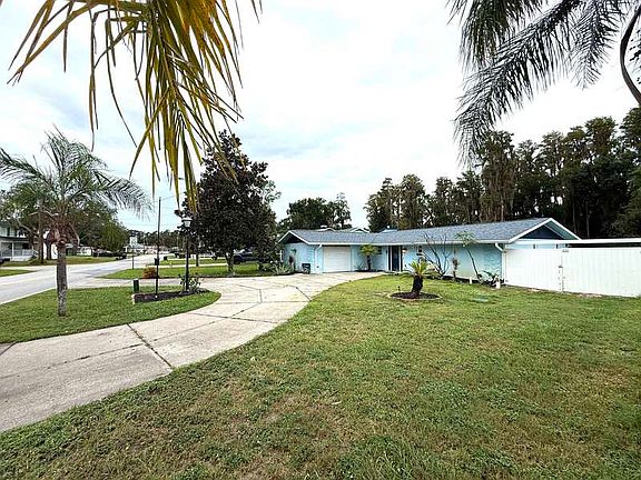 4th image of 12131 Lacey Dr