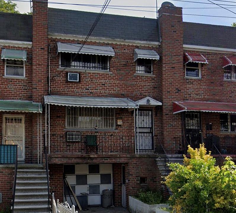 1st image of 968 E 231st St