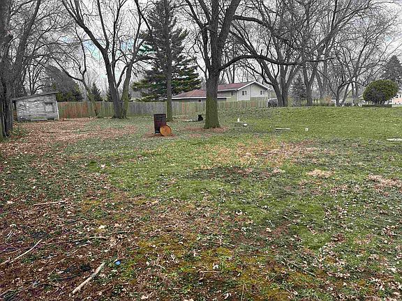 5th image of 2354 S Syene Rd