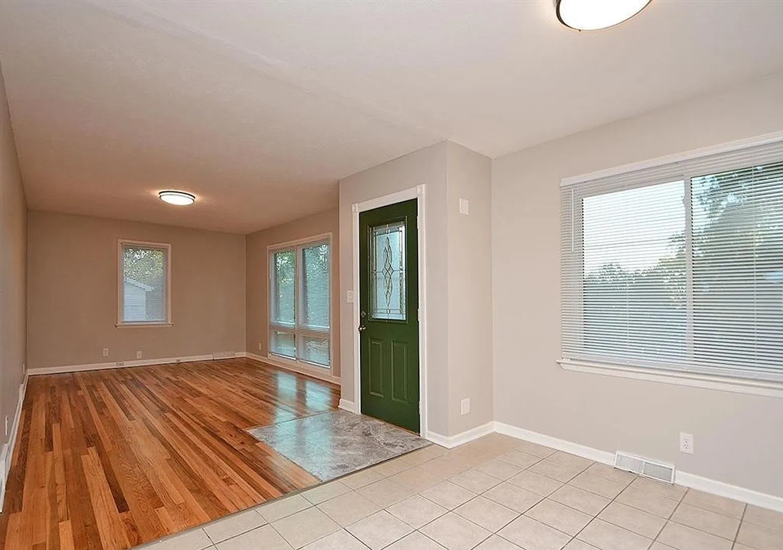 Home For Rent In Plattsmouth — Photo 4