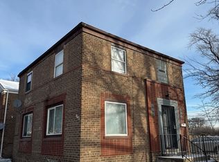 9857 S Hoxie Ave, Chicago, IL 60617
