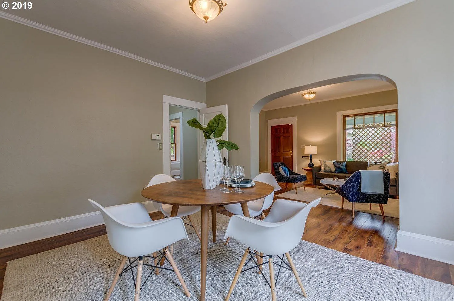 4 bed, 2697 sqft, $3,799 — Photo 4