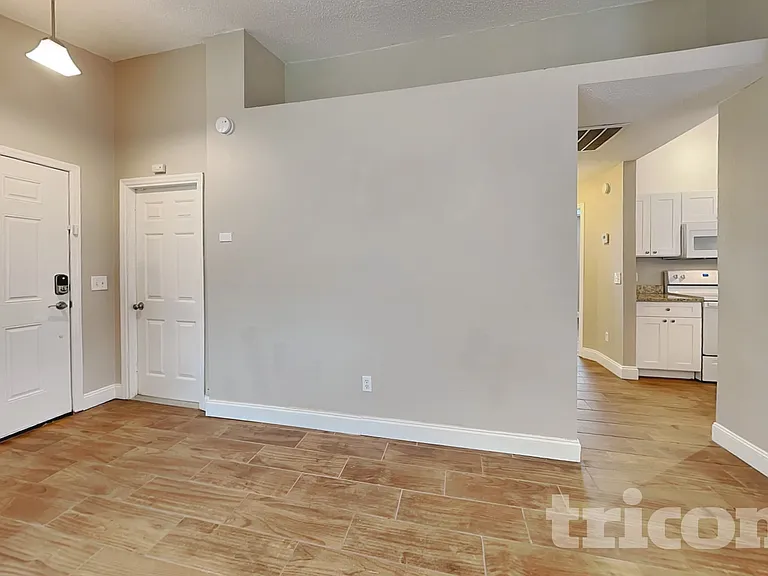 310 Diamond Ridge Blvd — Photo 4