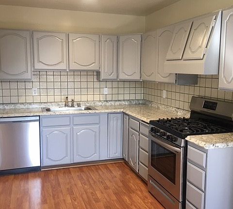 3rd image of 5113 N Cranley Ave