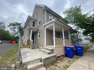 110 N 4th St, Millville, NJ 08332
