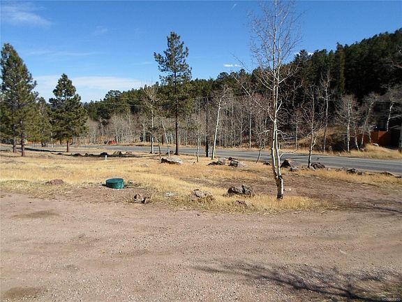 2nd image of 619 N Pine Dr