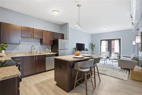 3607 Butler St #202 Photo 1